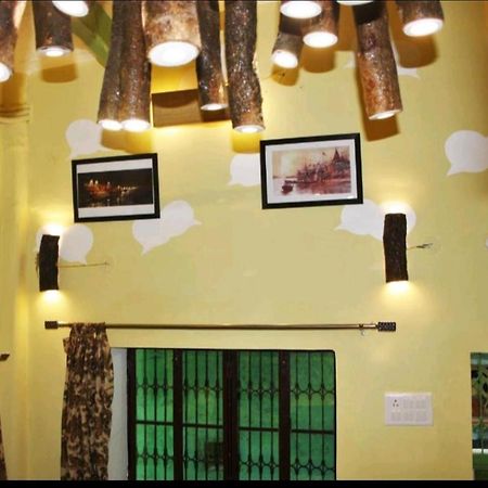Monalisa Hostel Váránasí Exteriér fotografie