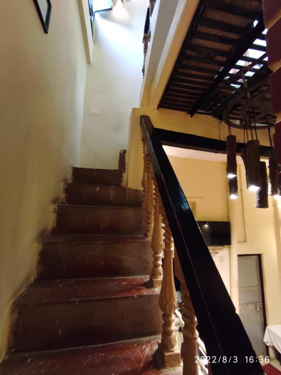 Monalisa Hostel Váránasí Exteriér fotografie