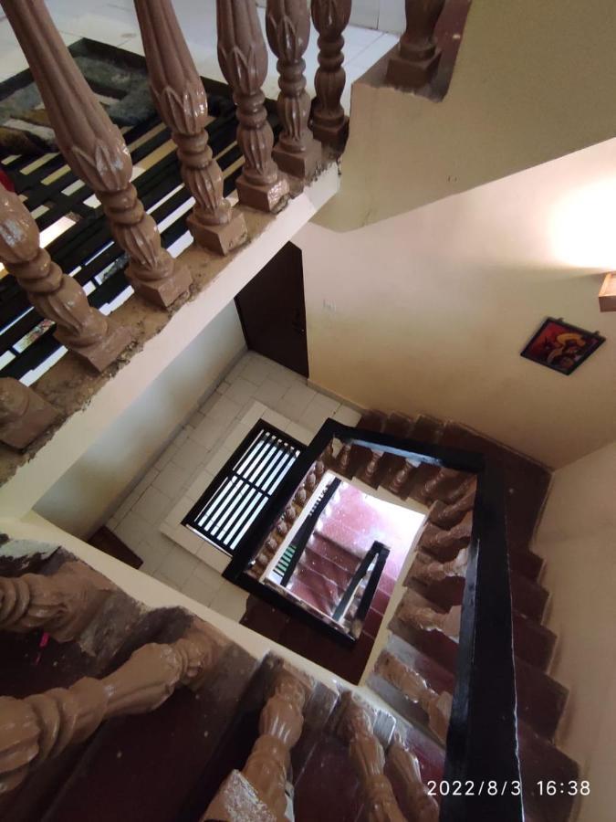 Monalisa Hostel Váránasí Exteriér fotografie